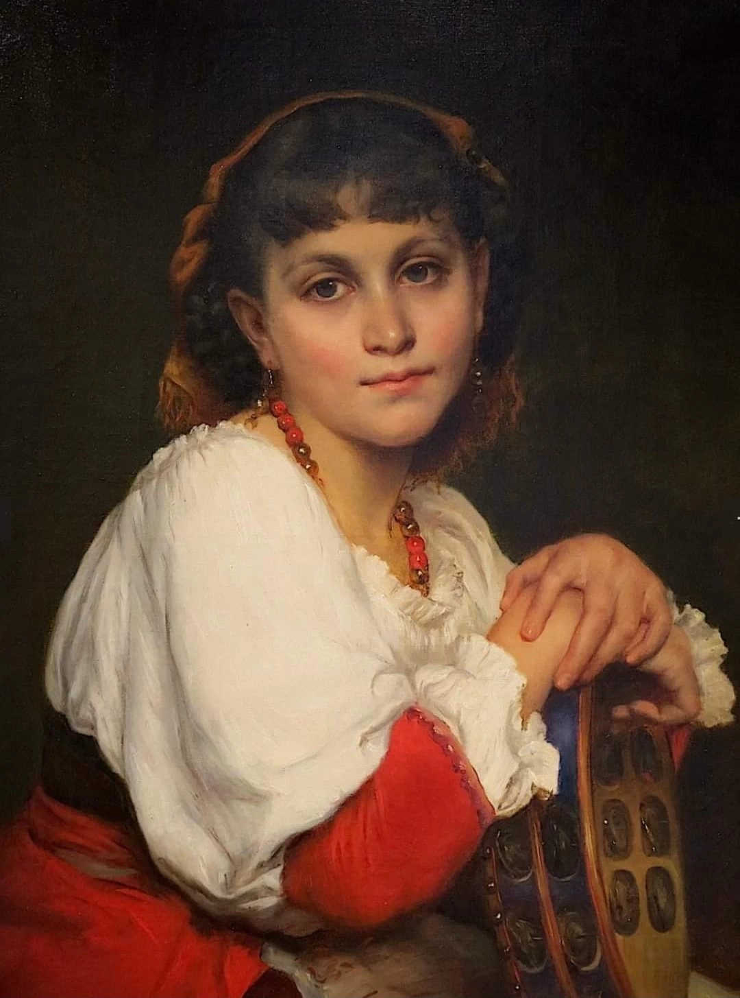 Ragazza con tamburello